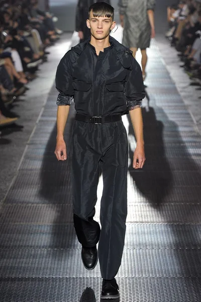 Look 34